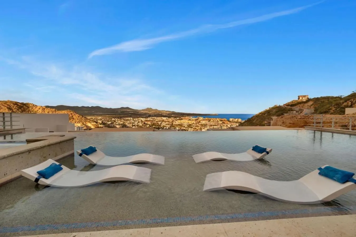 Willa Ocean View 2 Infinity Pools Pedregal 3 King Bed Cabo San Lucas